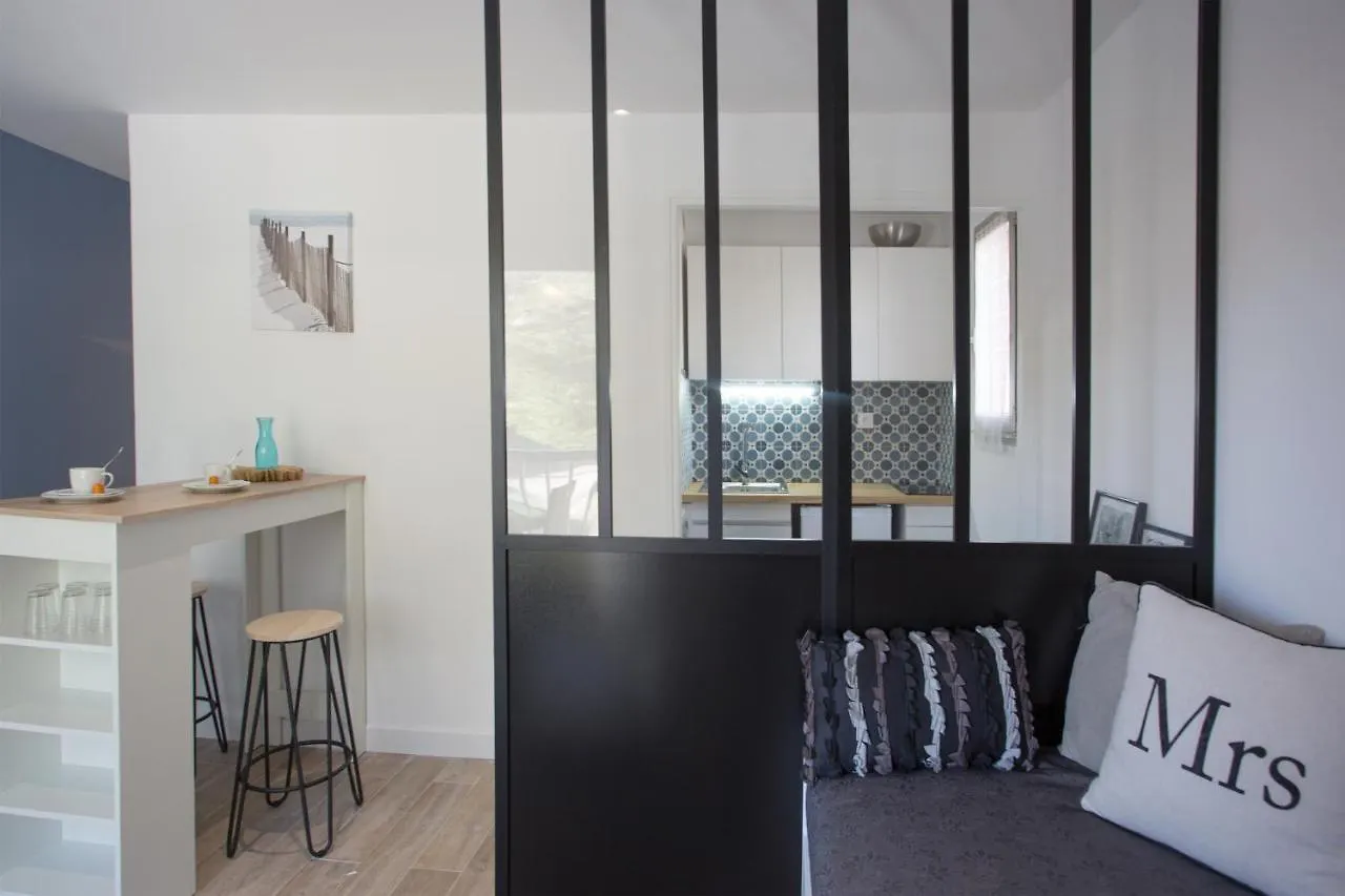 Beau T2 tout équipé bord de mer Saint-Mandrier-sur-Mer Appartement